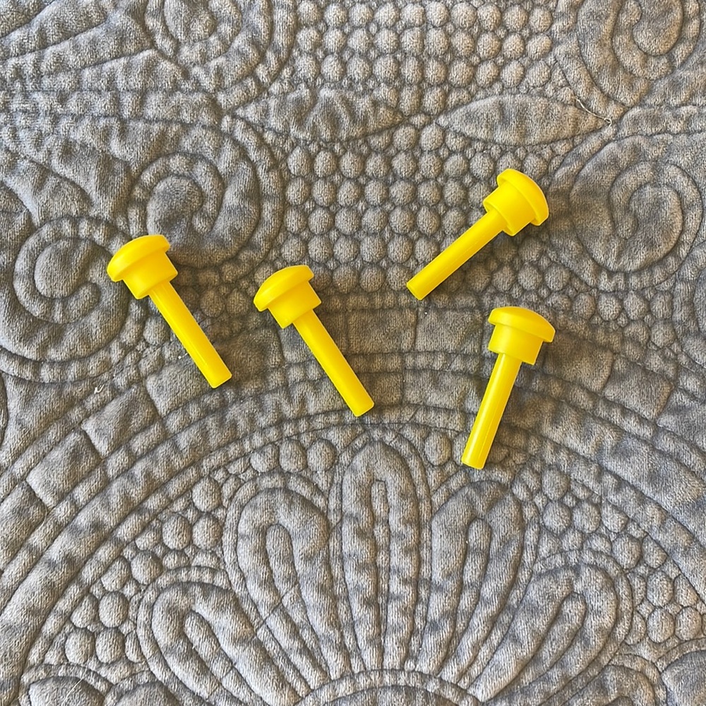 Yellow Lovevery Replacement Pegs